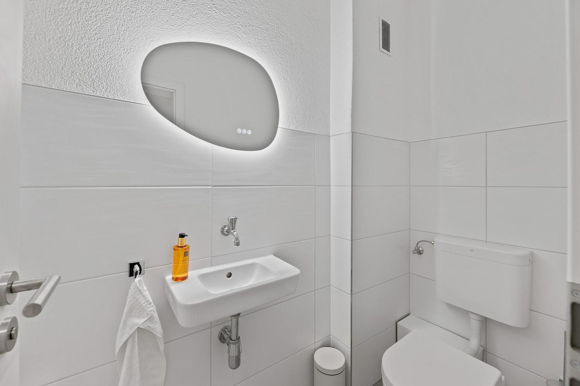 Roomfall Am Kurpark Mit Blick Ins Gruene-Parkplatz-Waschmaschine-Kueche-Wifi Bad Rappenau Kültér fotó